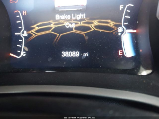 3C4NJDBB6LT209985 Jeep Compass Altitude 4x4