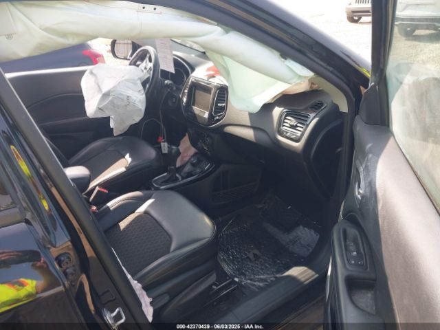 3C4NJDBB6LT209985 Jeep Compass Altitude 4x4