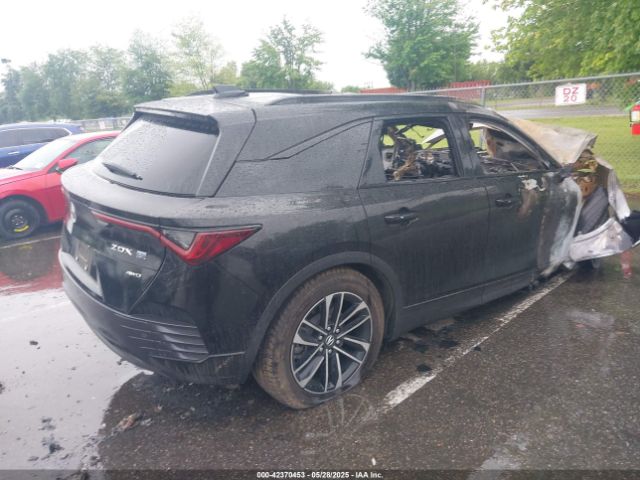2024 ACURA ZDX 4W5KHNRL7RZ501197 Photo 3