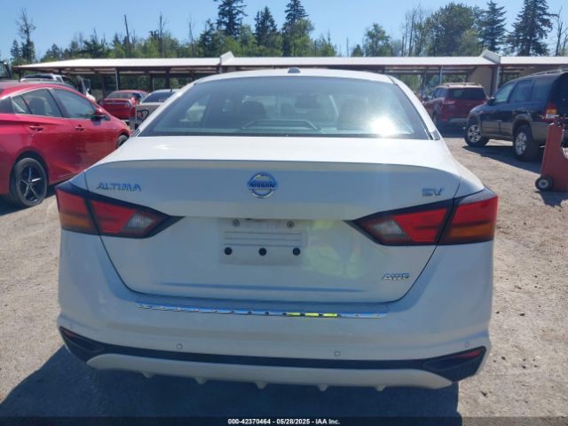 1N4BL4DW2NN312987 Nissan Altima Sv Intelligent Awd