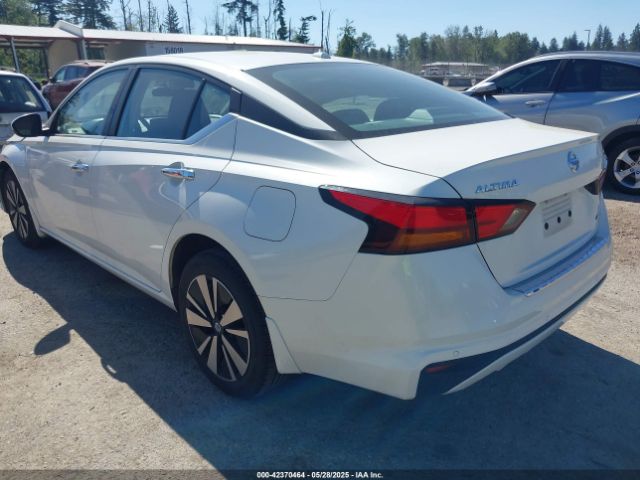 1N4BL4DW2NN312987 Nissan Altima Sv Intelligent Awd