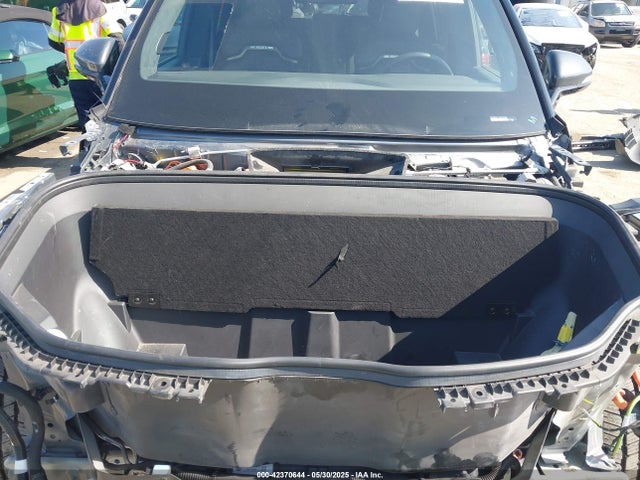 Rivian R1s 2022 7PDSGABL3NN002278 Image 27