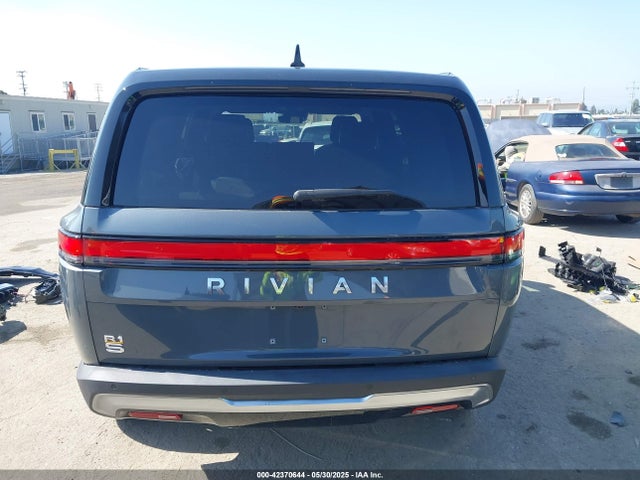 Rivian R1s 2022 7PDSGABL3NN002278 Image 34