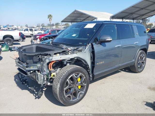 Rivian R1s 2022 7PDSGABL3NN002278 Image 19