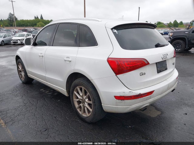 2011 AUDI Q5 WA1CFBFP0BA059052 Photo 2