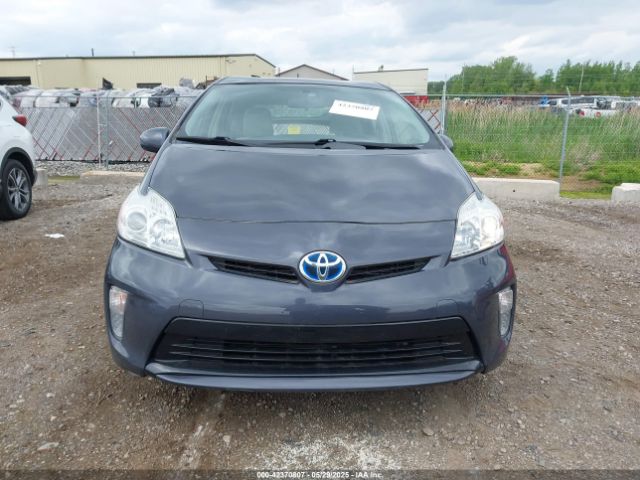 JTDKN3DU5F1934117 Toyota Prius Two
