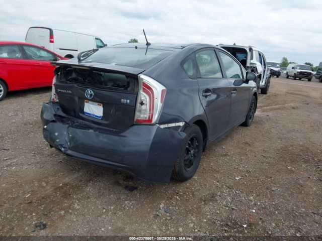 JTDKN3DU5F1934117 Toyota Prius Two