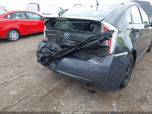 JTDKN3DU5F1934117 Toyota Prius Two