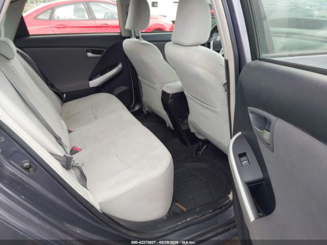 JTDKN3DU5F1934117 Toyota Prius Two