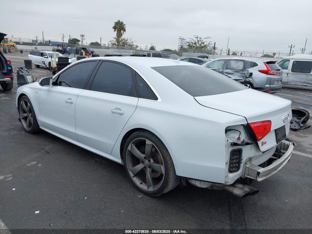 Audi S8 2014 WAUD2AFD5EN003205 Image 3