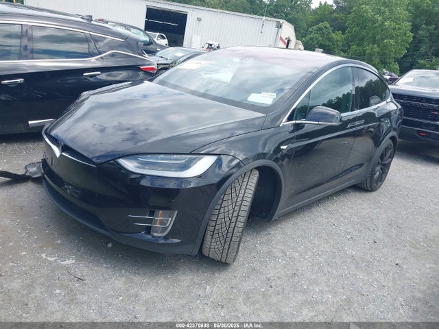 2018 TESLA MODEL X 5YJXCBE25JF100156 Photo 1