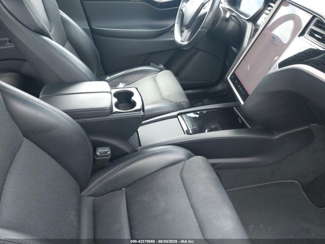 2018 TESLA MODEL X 5YJXCBE25JF100156 Photo 4