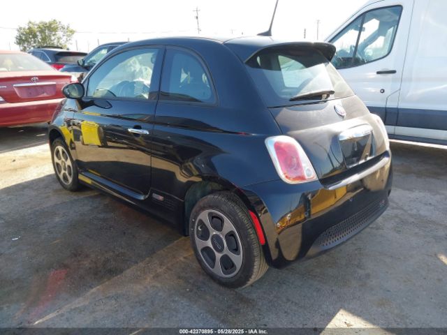 2016 FIAT 500E 3C3CFFGE7GT125711 Photo 2