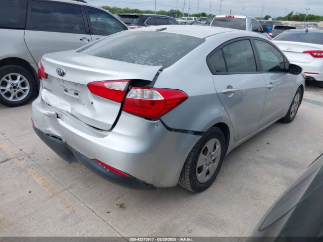 KNAFK4A65F5391542 KIA FORTE LX