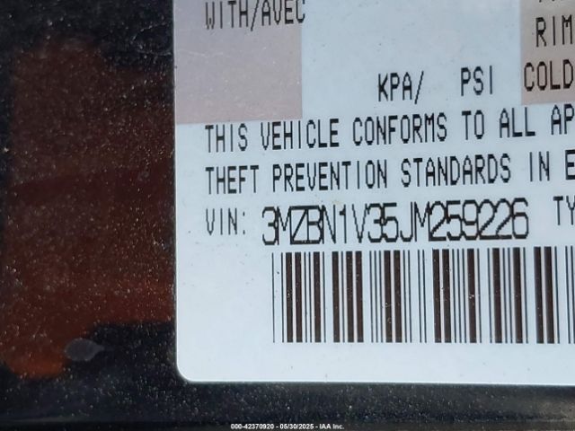 2018 MAZDA MAZDA3 3MZBN1V35JM259226 Photo 8
