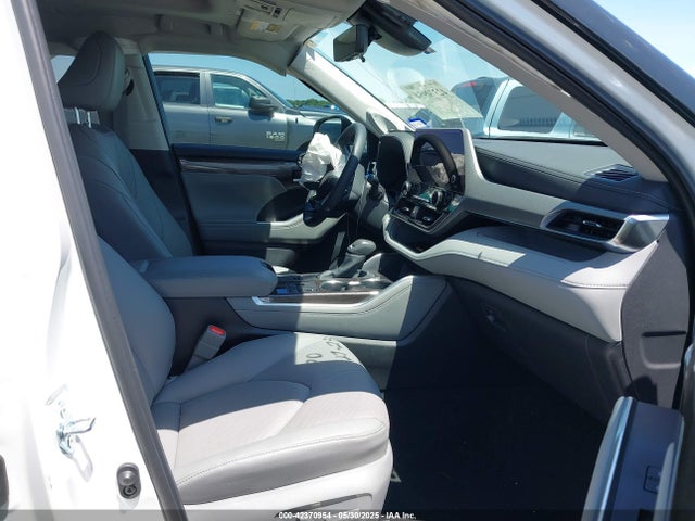 Toyota a25a-fxs 2025 5TDEBRCH5SS651632 Image 18
