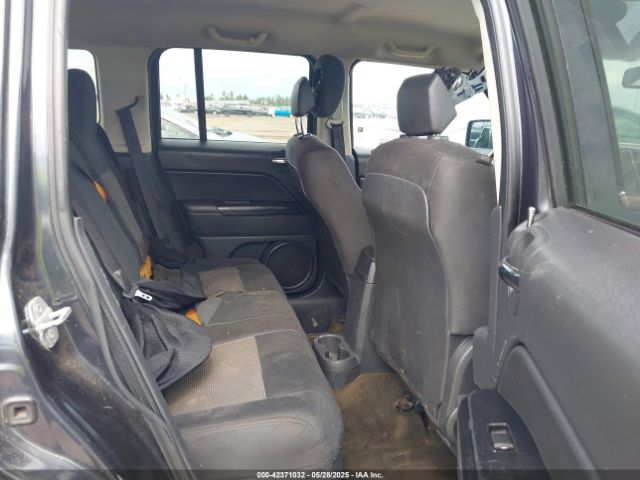 1C4NJPFA2ED564275 Jeep Patriot Latitude