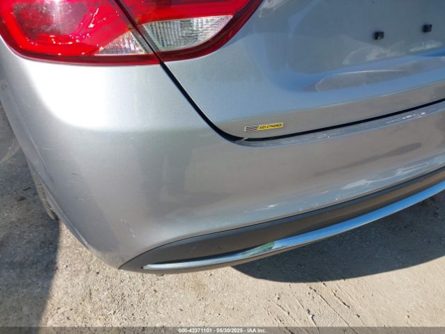 1C3CCCAB5FN611566 Chrysler 200