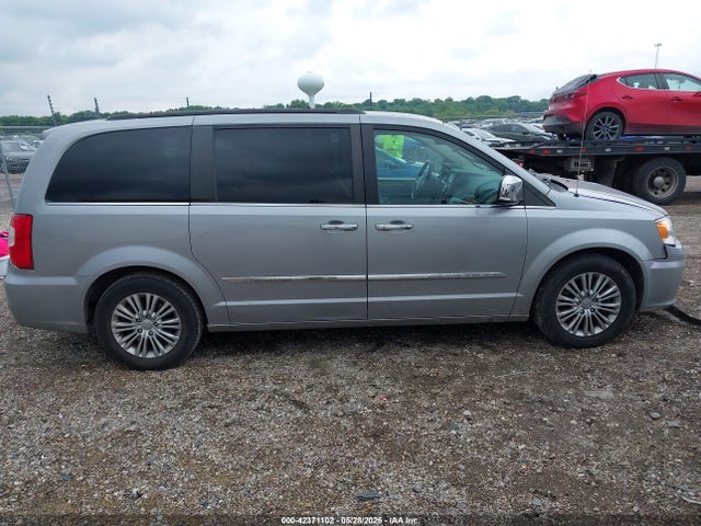 2C4RC1CG2FR655546 Chrysler 2015