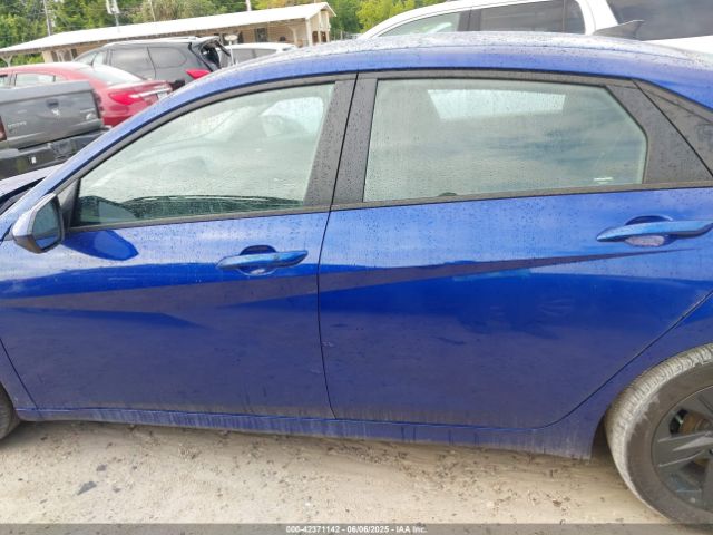 5NPLM4AG5MH037946 Hyundai ELANTRA SEL