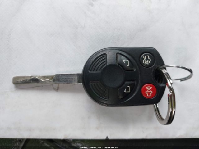 1FADP3K25GL262639 Ford FOCUS SE