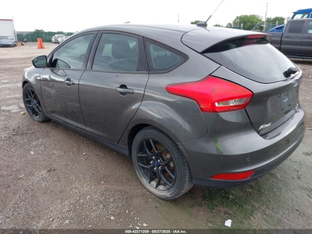 1FADP3K25GL262639 Ford FOCUS SE