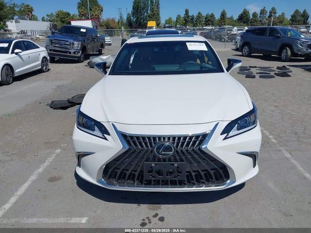 Lexus a25a-fxs 2025 58ADA1C11SU055520 Image 12