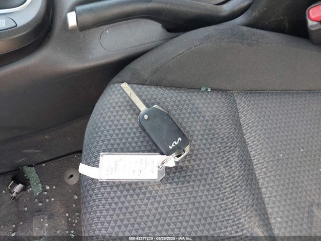 KNDJ23AU3R7232159 KIA SOUL LX