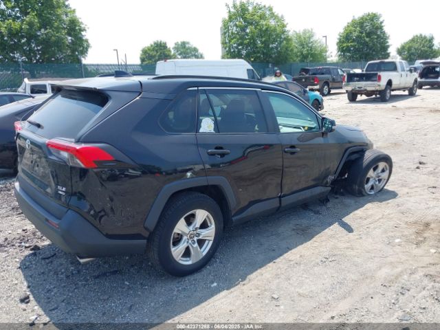 2021 TOYOTA RAV4 2T3P1RFV4MC255062 Photo 3