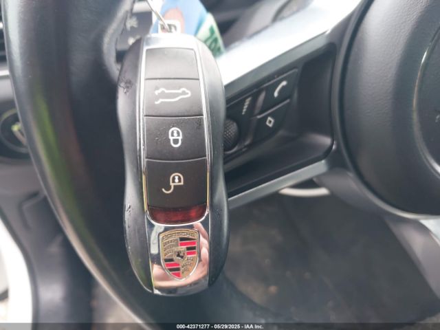 2015 PORSCHE MACAN WP1AB2A59FLB53101 Photo 10