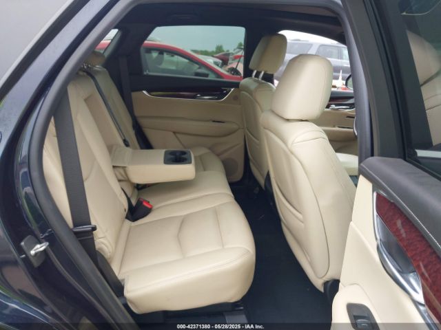 2017 CADILLAC XT5 1GYKNDRS8HZ110849 Photo 7