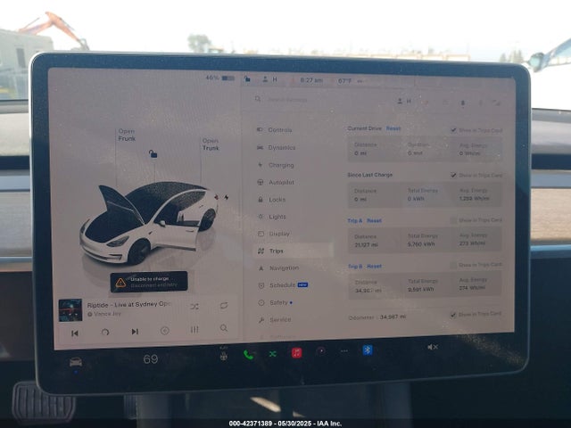 5YJ3E1EB1NF332200 Tesla 2022