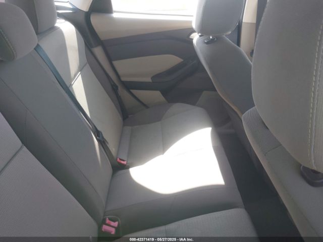 1FADP3K24EL462019 Ford FOCUS SE
