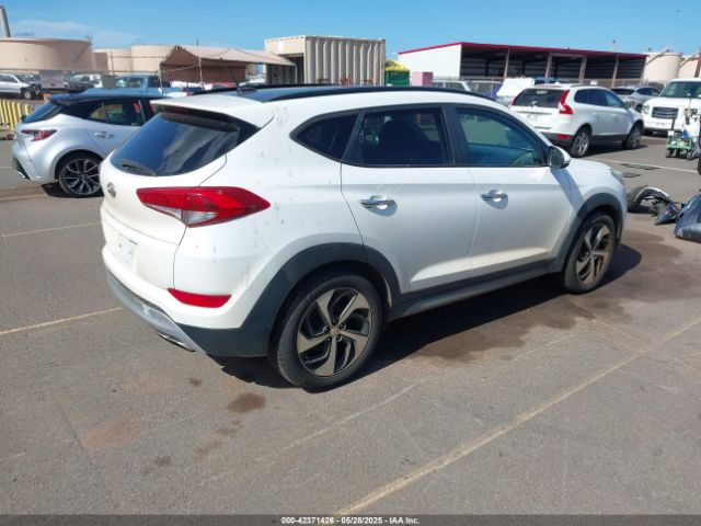 KM8J3CA24HU265176 Hyundai TUCSON SE