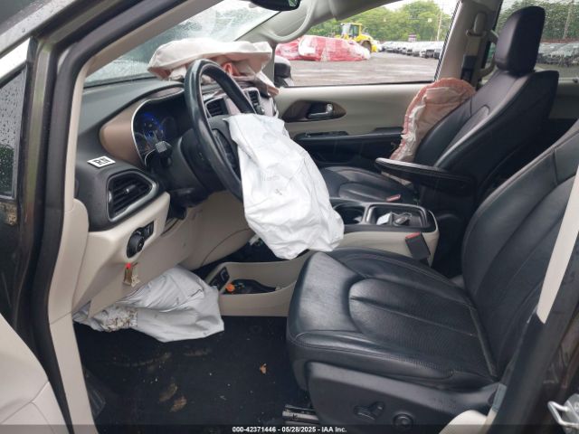 2019 CHRYSLER PACIFICA 2C4RC1BG7KR733248 Photo 4
