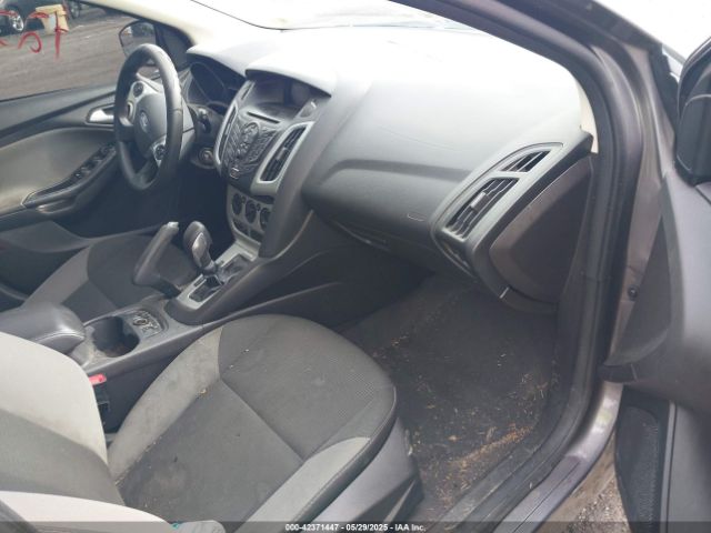 1FADP3K23EL361196 Ford FOCUS SE