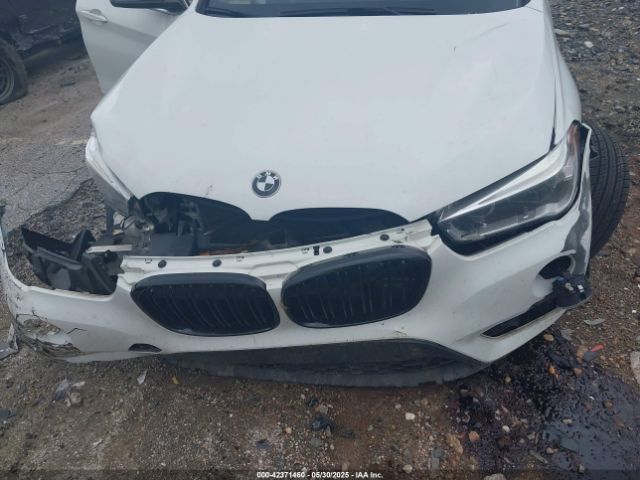 2016 BMW X1 WBXHT3C31G5E54407 Photo 5