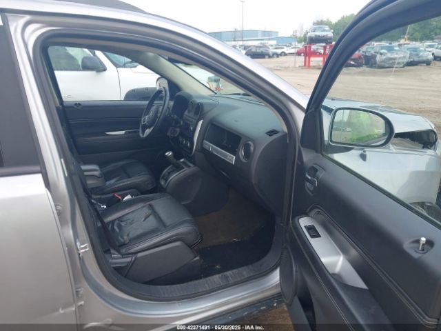 2016 JEEP COMPASS 1C4NJDEBXGD730764 Photo 4