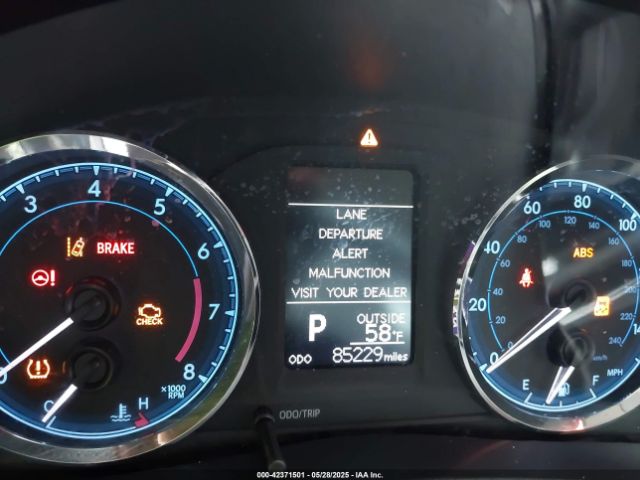 2017 TOYOTA COROLLA 2T1BURHE1HC747111 Photo 6