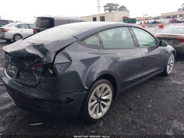 5YJ3E1EA7NF316347 Tesla 2022