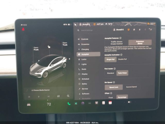 5YJ3E1EA7NF316347 Tesla 2022