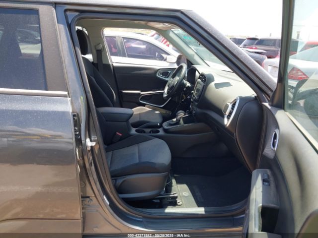 KNDJ23AU7P7882528 KIA SOUL LX