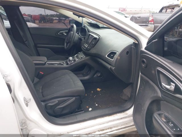2016 CHRYSLER 200 1C3CCCAB4GN149258 Photo 4