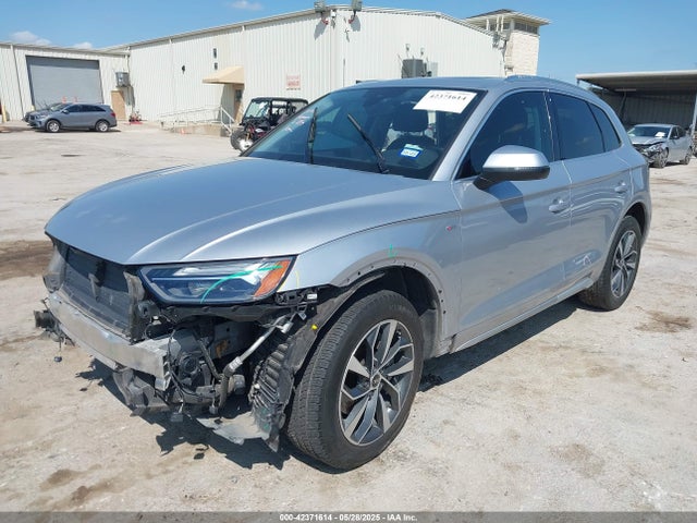 2022 AUDI Q5 WA1EAAFY7N2134077 Photo 1