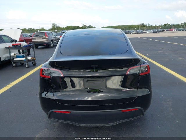 Tesla 2025 2025 7SAYGDEF2SA341357 Image 17