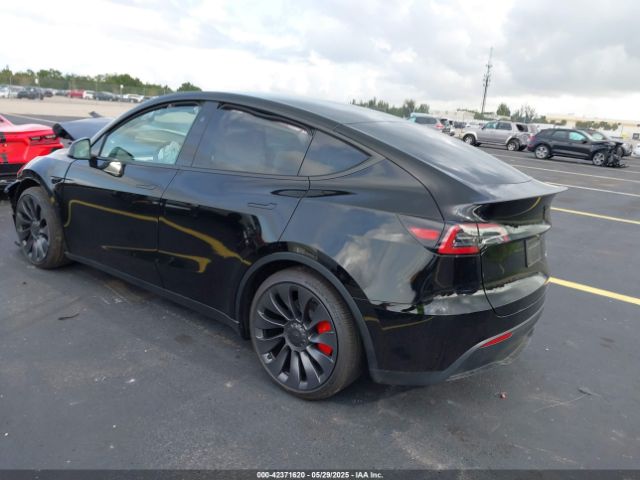 2025 TESLA MODEL Y 7SAYGDEF2SA341357 Photo 2