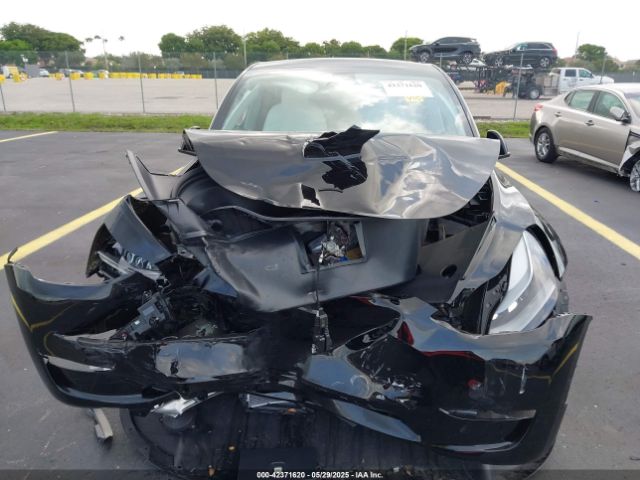 2025 TESLA MODEL Y 7SAYGDEF2SA341357 Photo 5