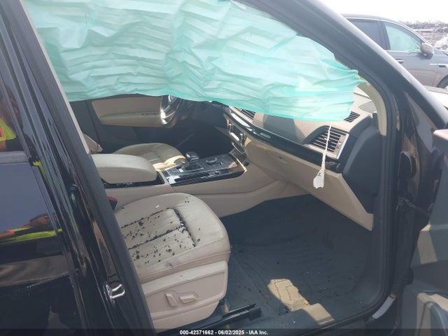 WA1ANAFY0J2101628 Audi Q5