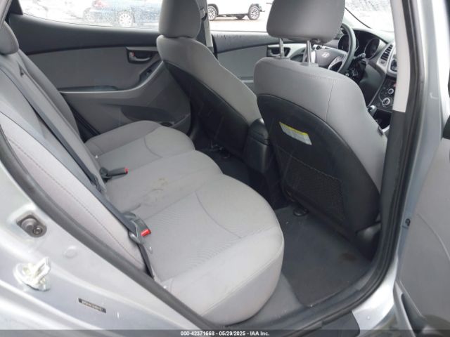 5NPDH4AE1GH664767 Hyundai ELANTRA SE
