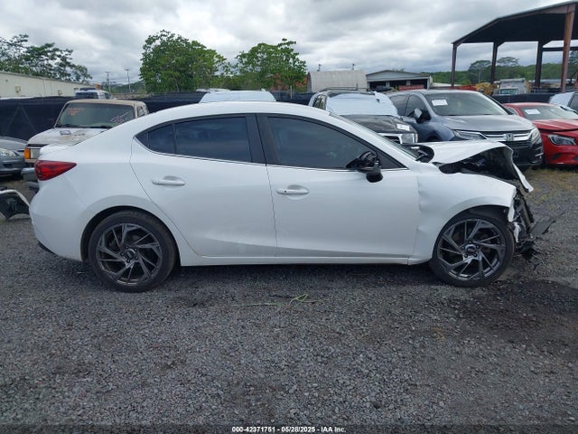 3MZBN1V37JM202557 Mazda py